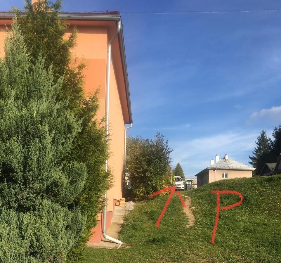 Apartman Monya Turčianske Teplice Eksteriør billede